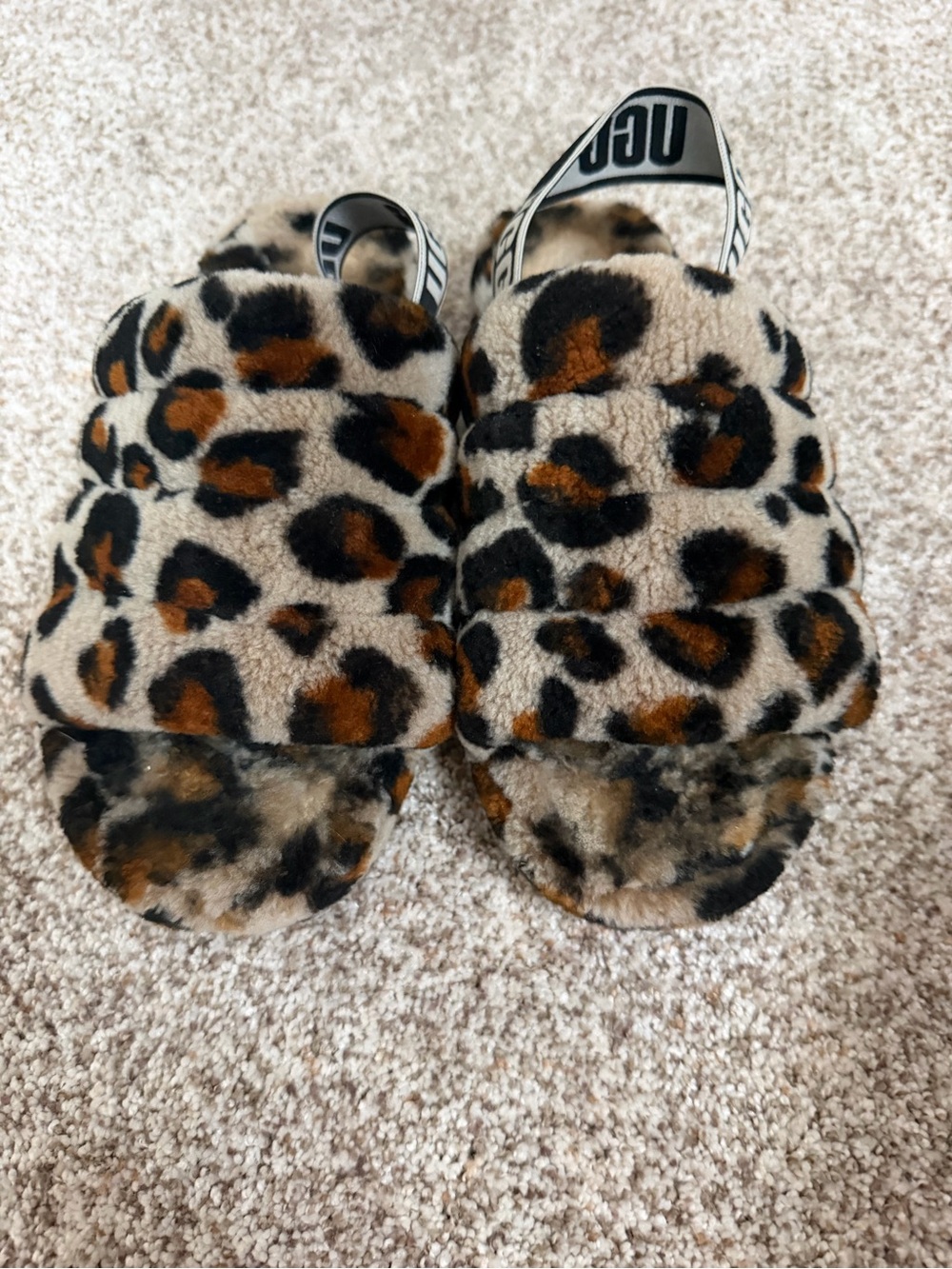 UGG Fluff Yeah leopard slippers